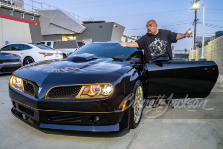 GABRIEL "FLUFFY" IGLESIAS' 2015 CHEVROLET CAMARO TRANS AM BANDIT EDITION