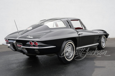 1963 CHEVROLET CORVETTE SPLIT-WINDOW COUPE - 2