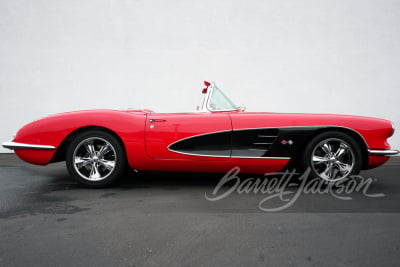 1960 CHEVROLET CORVETTE CUSTOM ROADSTER - 5