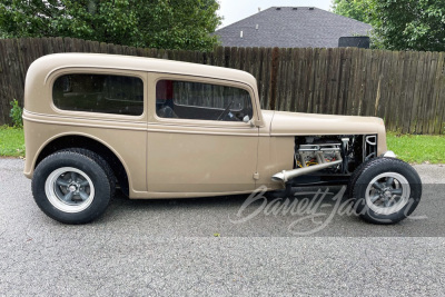 1934 CHEVROLET CUSTOM SEDAN - 5