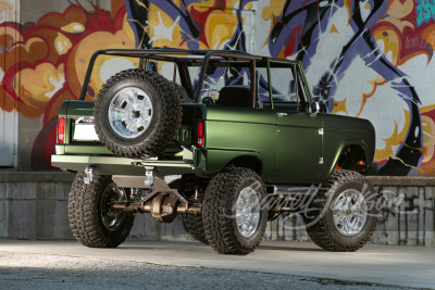 1972 FORD BRONCO CUSTOM SUV - 2