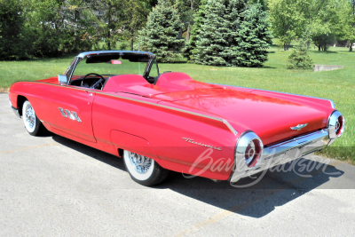 1963 FORD THUNDERBIRD CONVERTIBLE - 18