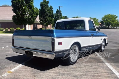 1970 CHEVROLET C10 CUSTOM DELUXE PICKUP - 2