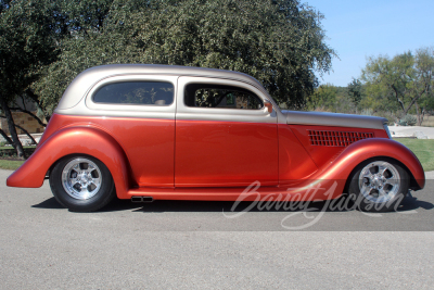 1935 FORD CUSTOM COUPE - 5