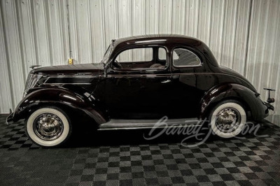 1937 FORD CLUB COUPE - 8