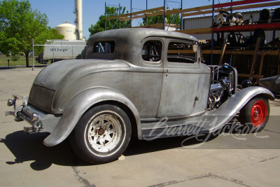 1932 FORD 5-WINDOW CUSTOM COUPE - 11