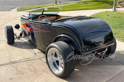 1932 FORD CUSTOM ROADSTER - 13