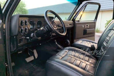 1985 CHEVROLET BLAZER K10 CUSTOM SUV - 4