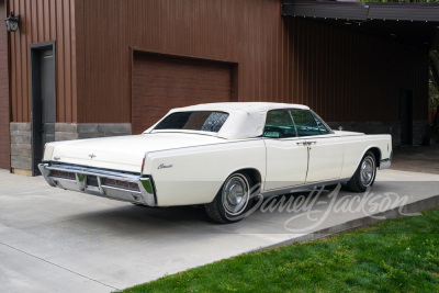 1966 LINCOLN CONTINENTAL CONVERTIBLE - 7