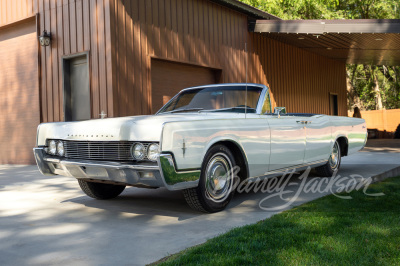 1966 LINCOLN CONTINENTAL CONVERTIBLE - 8