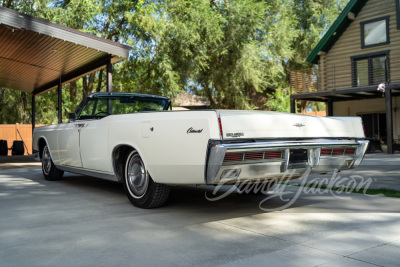 1966 LINCOLN CONTINENTAL CONVERTIBLE - 9