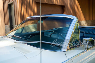 1966 LINCOLN CONTINENTAL CONVERTIBLE - 13