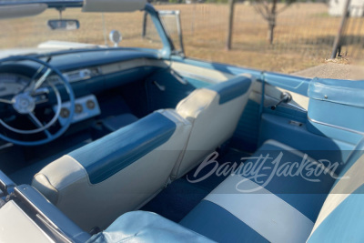 1957 FORD FAIRLANE 500 SUNLINER CONVERTIBLE - 14