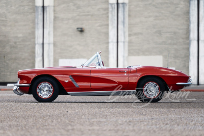 1962 CHEVROLET CORVETTE 327/365 CONVERTIBLE - 7