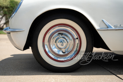 1955 CHEVROLET CORVETTE CONVERTIBLE - 21