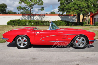 1961 CHEVROLET CORVETTE CUSTOM CONVERTIBLE - 5