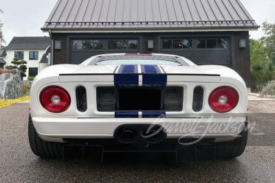 2006 FORD GT - 10