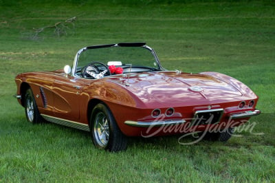 1962 CHEVROLET CORVETTE CONVERTIBLE - 2