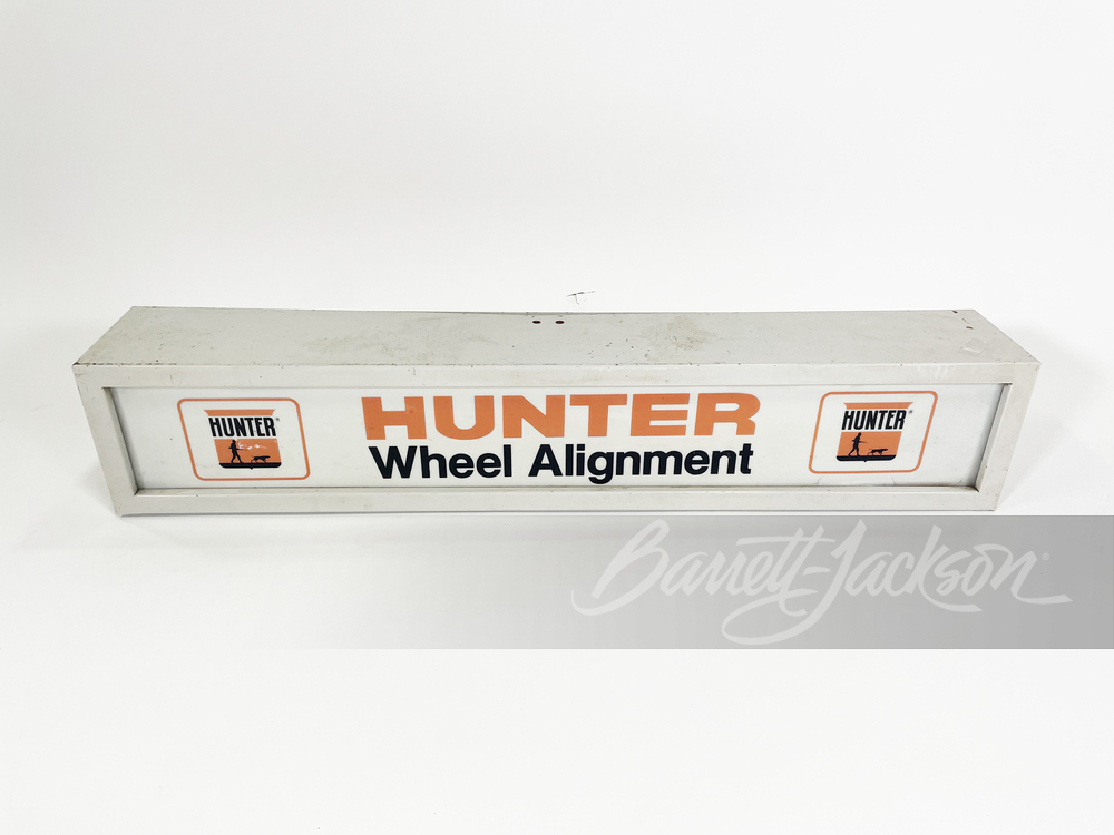 VINTAGE HUNTER WHEEL ALIGNMENT LIGHT-UP SIGN