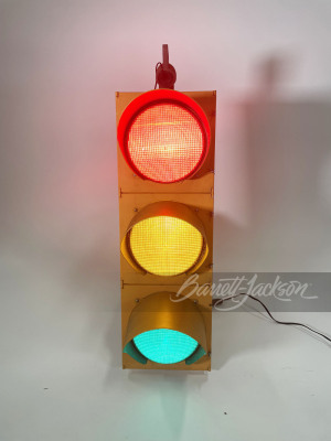 VINTAGE MUNICIPAL STOPLIGHT