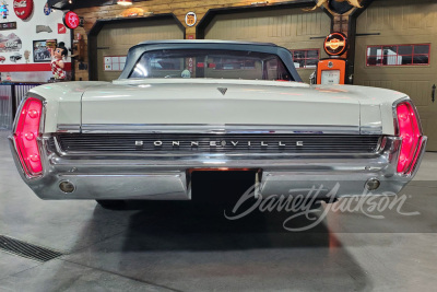 1964 PONTIAC BONNEVILLE CONVERTIBLE - 8