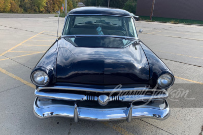 1953 FORD CRESTLINER CUSTOM COUPE - 12