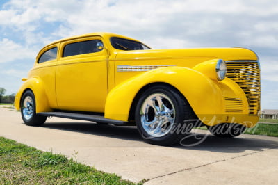 1939 CHEVROLET MASTER DELUXE CUSTOM SEDAN - 7