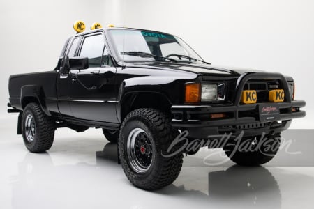 1985 TOYOTA SR5 "BACK TO THE FUTURE" TRIBUTE