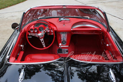 1962 CHEVROLET CORVETTE 327/340 CONVERTIBLE - 12