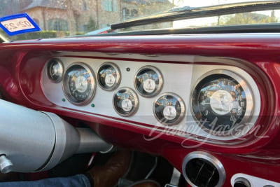 1965 FORD MUSTANG CUSTOM CONVERTIBLE - 15