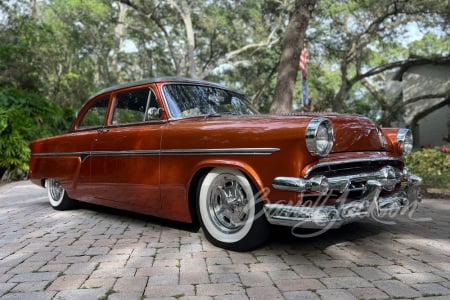 1954 FORD CRESTLINE CUSTOM COUPE