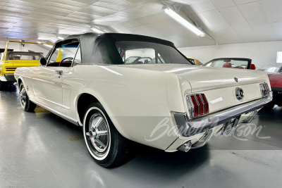 1965 FORD MUSTANG CONVERTIBLE - 7