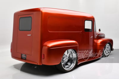 1952 FORD CUSTOM MILK TRUCK - 2