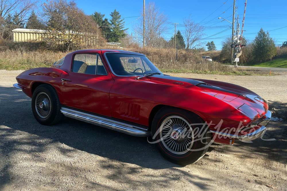 1967 CHEVROLET CORVETTE COUPE