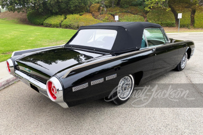 1962 FORD THUNDERBIRD M-CODE SPORTS ROADSTER - 7