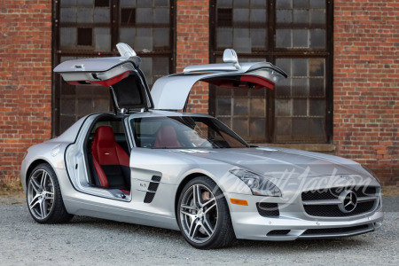 2011 MERCEDES-BENZ SLS AMG