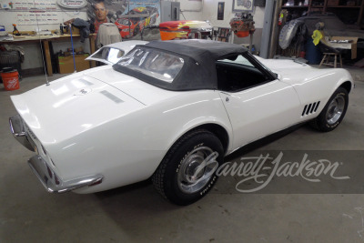 1968 CHEVROLET CORVETTE CONVERTIBLE - 2