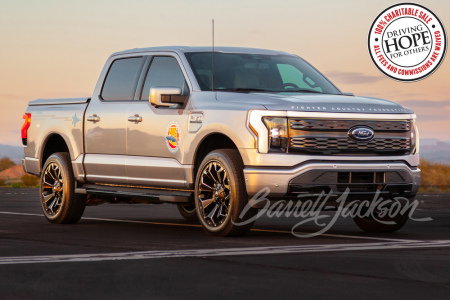 2023 FORD F-150 LIGHTNING 4x4 SUPER CREW PICKUP