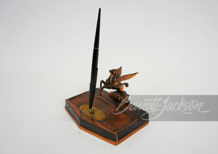 1950S MOBIL OIL DEALER AWARD PEN HOLDER