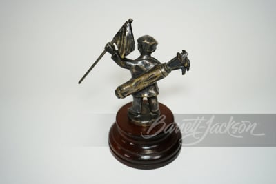 1925 GOLF CADDIE HOOD MASCOT - 2