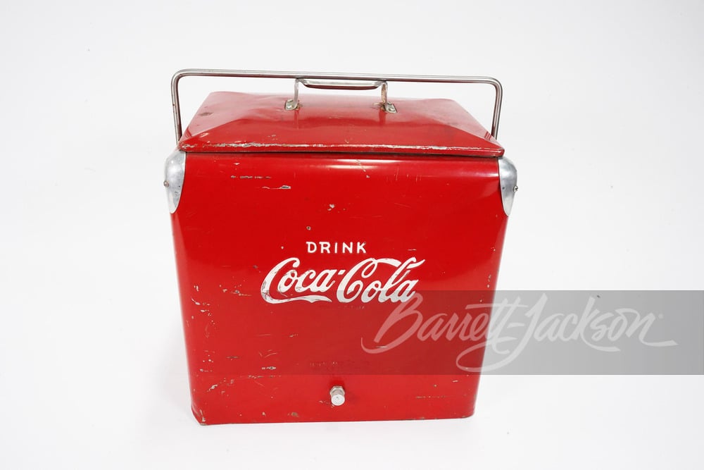 1950S COCA-COLA METAL PICNIC COOLER