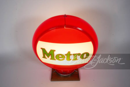 CIRCA 1940S MOBIL METRO GASOLINE GAS PUMP GLOBE