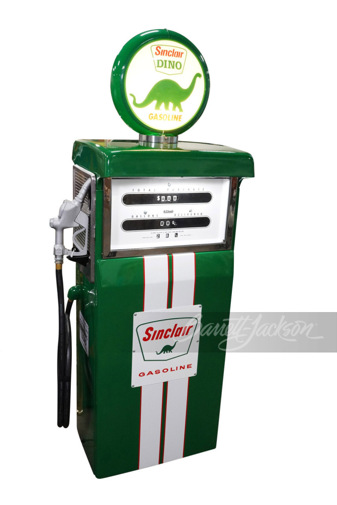 LATE '50S-EARLY '60S SINCLAIR OIL AO SMITH GAS PUMP