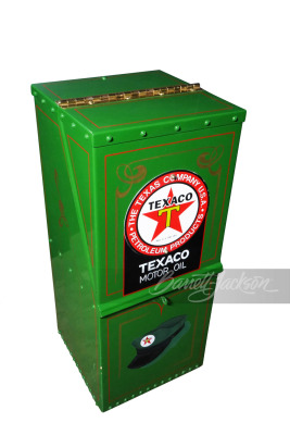 CIRCA LATE TEENS TEXACO OIL BOWSER HAND-CRANK OIL DISPENSER CABINET - 2