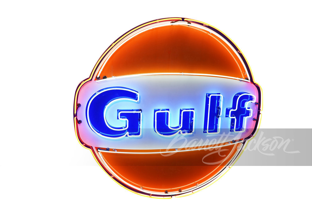 EARLY 1960S GULF OIL PORCELAIN WITH ANIMATED NEON SIGN