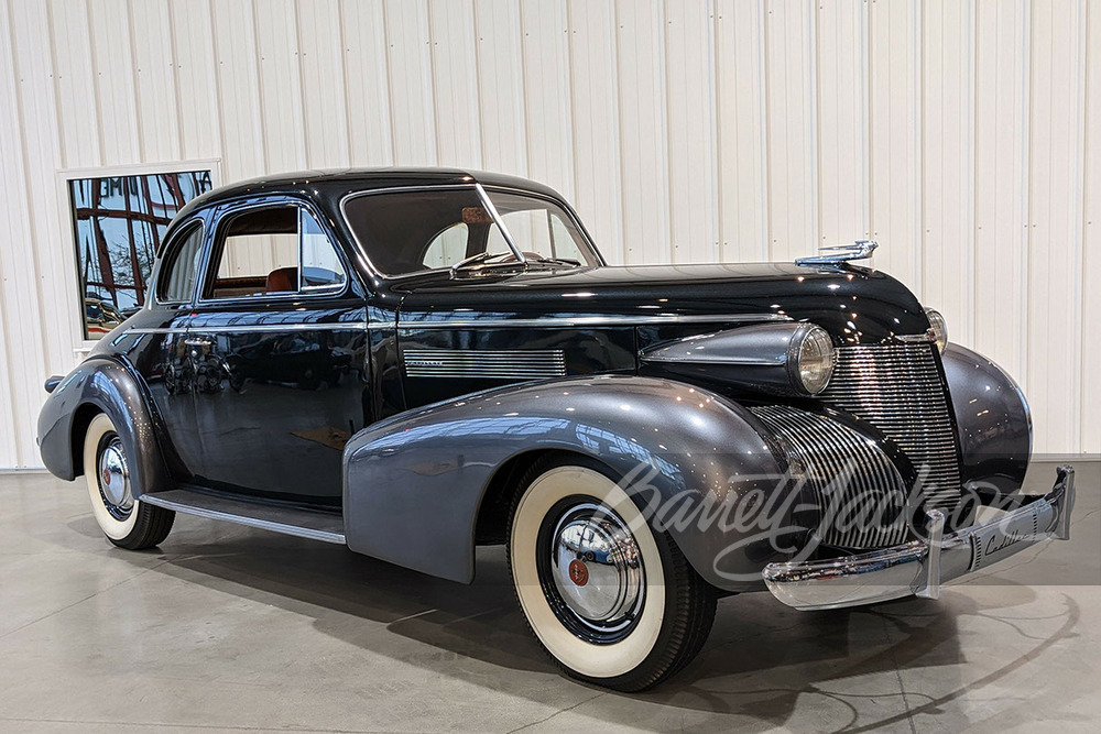 1939 CADILLAC SERIES 61