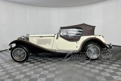 1937 JAGUAR SS 100 ROADSTER RE-CREATION - 7