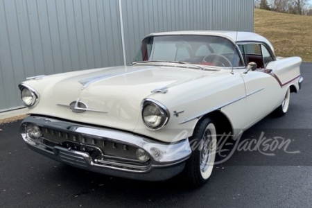 1957 OLDSMOBILE SUPER 88