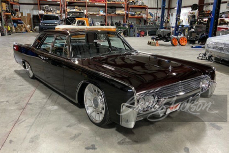 1961 LINCOLN CONTINENTAL CUSTOM SEDAN