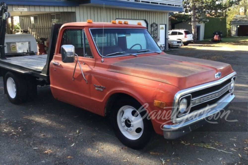 1969 CHEVROLET C30 FLATBED TRUCK